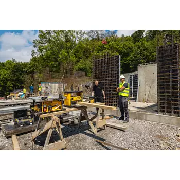 Konkurs z kurtką DeWalt maj 2022