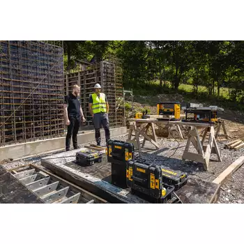 Konkurs z kurtką DeWalt maj 2022