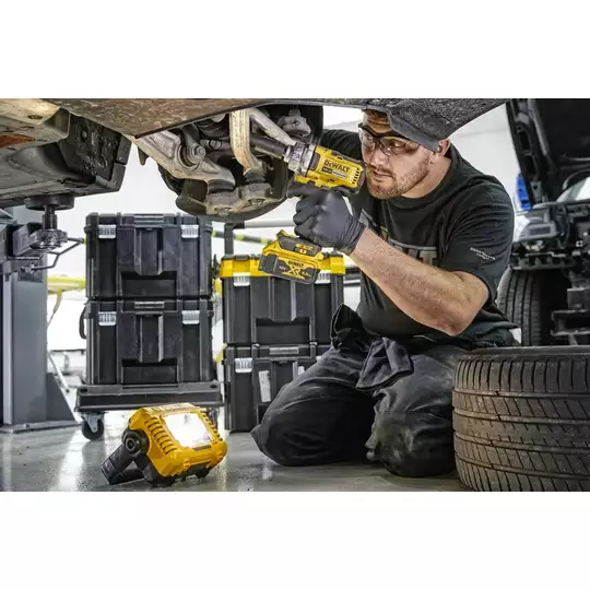 akumulatorowa lampa robocza LED 360°, 5000 lumenów, 18V Li-lon XR TOOL CONNECT Bluetooth DeWalt [DCL074] (1)