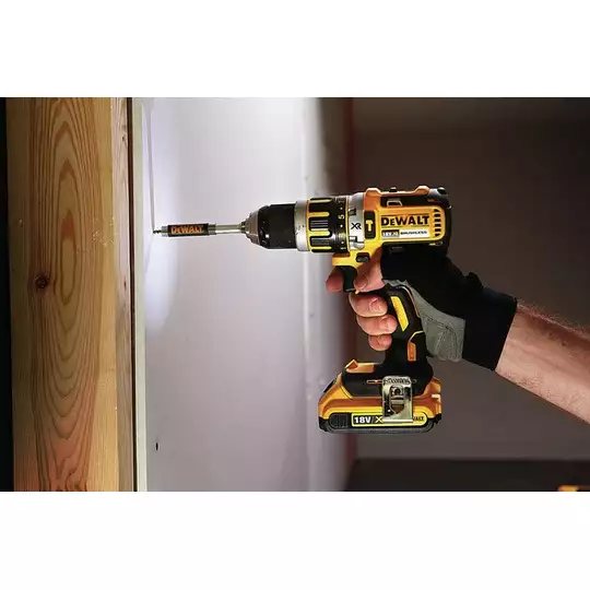 adapter magnetyczny z ruchomą tuleją stabilizującą DeWALT [DT7701-QZ]
