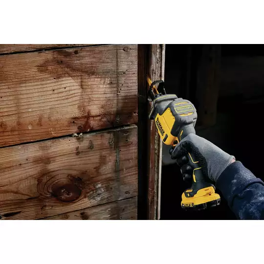 akumulatorowa, bezszczotkowa pilarka szablowa, 12 V Li-lon, 2 x 2,0Ah, DeWalt [DCS312D2-QW] 