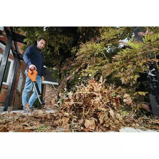 akumulatorowa dmuchawa do liści, 18V Li-Ion, 2,0Ah, Black+Decker [GWC1820PC-QW]