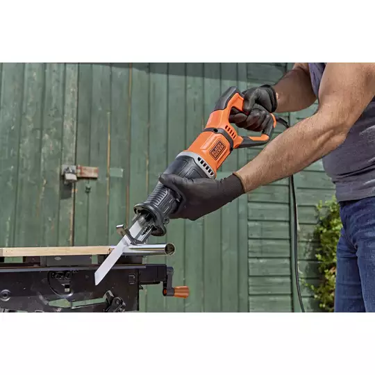 piła szablasta/bagnetowa 750 W, DeWalt [BES301-QS]