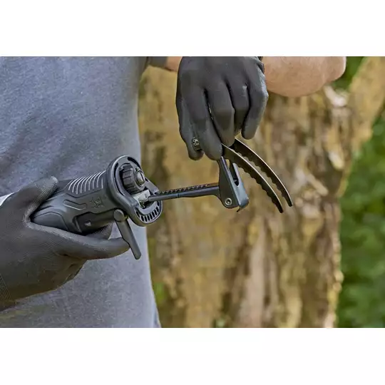 piła szablasta/bagnetowa 750 W, DeWalt [BES301-QS]