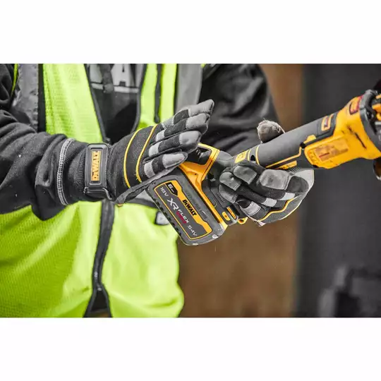 akumulatorowa bezszczotkowa szlifierka kątowa 125mm, 18V Li-Ion 1x6,0Ah XR FELXVOLT DeWALT [DCG409T1-QW] szybkowymienny uchwyt lock-off