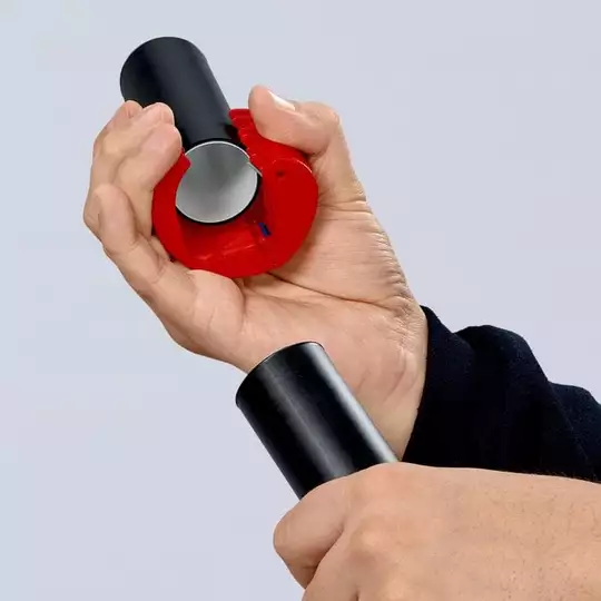 obcinak do rur z tworzywa i tulejek uszczelniających, średnica od 20 do 50 mm, Knipex [90 22 10 BK]