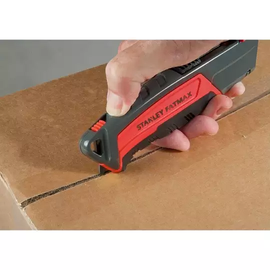 nóż bezpieczny z automatycznie chowanym ostrzem trapezowym FatMax Stanley [0-10-242]