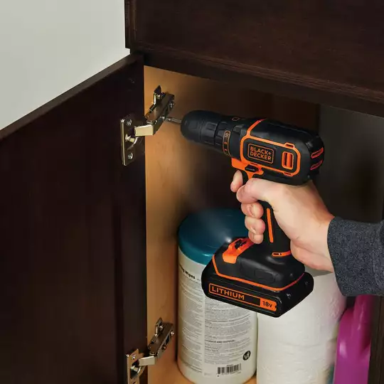 akumulatorowa wiertarko-wkrętarka 18V Li-Ion, 2x1,5AhBlack+Decker [BDCDC18B-QW] 
