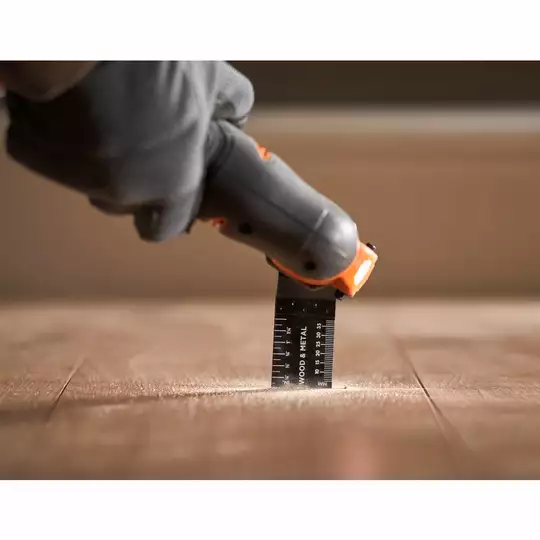 akumulatorowe narzędzie wielofunkcyjne 18V Li-Ion 1x2,0Ah BLACK+DECKER [BDCOS18D1K-QW] + 20 akcesoriów,
