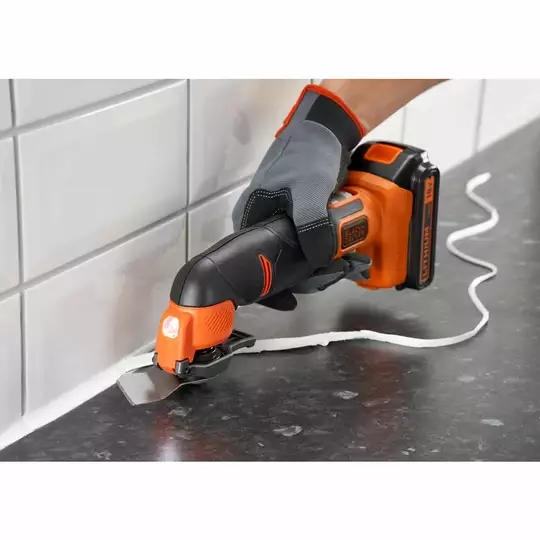 akumulatorowe narzędzie wielofunkcyjne 18V Li-Ion 1x2,0Ah BLACK+DECKER [BDCOS18D1K-QW] + 20 akcesoriów,