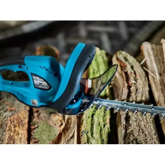 akumulatorowe nożyce do żywopłotu 18V Makita [DUH523RF] 3,0Ah, Li-Ion, długość cięcia 52cm