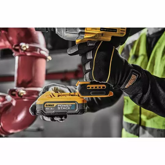 akumulatorowy klucz udarowy 1/2", 1350Nm 18V Li-lon 2x5,0Ah DeWalt [DCF900P2T-QW]