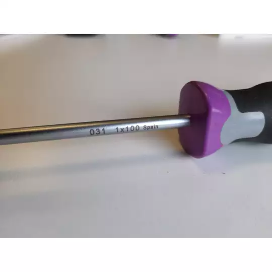 wkrętak do śrub z gniazdem kwadratowym 1 x 100mm Irazola - Bahco [031.001.100]
