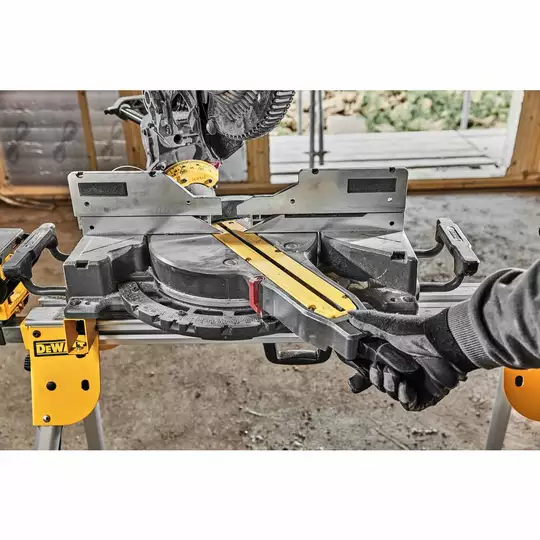 akumulatorowa pilarka tarczowa/ukośnica 305mm, 54V Li-Ion 2x9,0Ah, DeWALT [DCS781X2-QW]