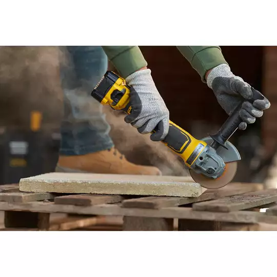 akumulatorowa szlifierka kątowa 125mm, 18V Li-Ion, Stanley [SFMCG700B-XJ]