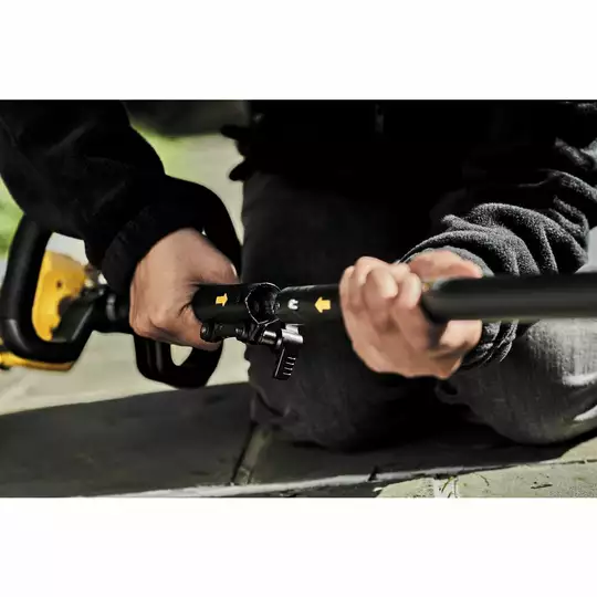 akumulatorowe, wielofunkcyjne urządzenie ogrodowe + końcówka podkaszarki, 54V Li-Ion 1x6,0Ah DeWalt [DCMAS5713X1-QW]