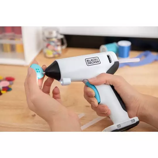 pistolet do kleju na sztyfty 7mm, 3,6V Black+Decker [BCGL115-XJ] ładowanie USB