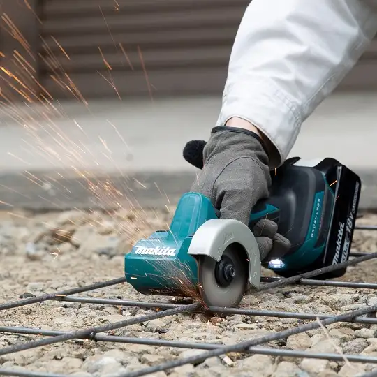 akumulatorowa przecinarka tarczowa 76mm, 18V, Makita [DMC300Z] Li-Ion, LXT