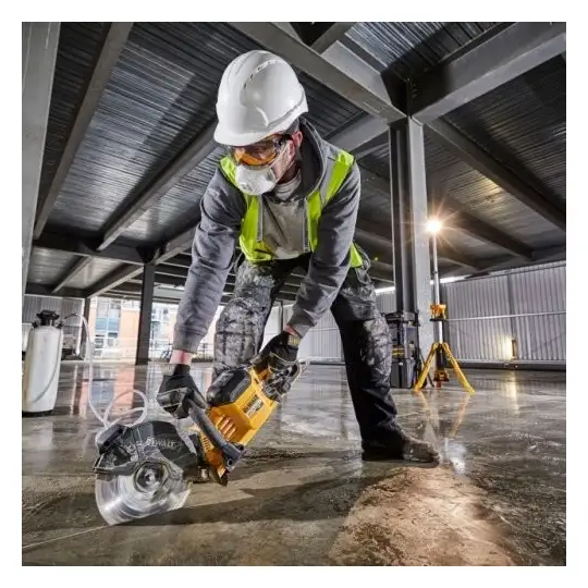 akumulatorowa przecinarka tarczowa do betonu i stali 230mm,  54V Li-lon, FlexVolt 2x9,0Ah DeWalt [DCS690X2]