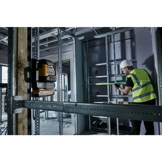 samopoziomujący laser krzyżowy z wiązką zieloną, 55m, DeWALT [DCLE34021D1-QW] walizka