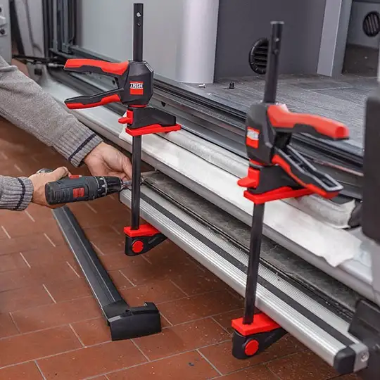 ścisk uniwersalny jednoręczny szybkomocujący z uchwytem obrotowym 150x80mm, 195-315mm, 1400N, Bessey [EZ360-15]
