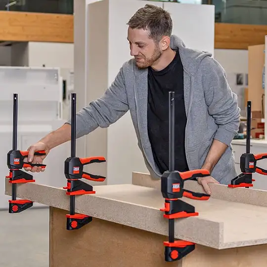 ścisk uniwersalny jednoręczny szybkomocujący z uchwytem obrotowym 150x80mm, 195-315mm, 1400N, Bessey [EZ360-15]