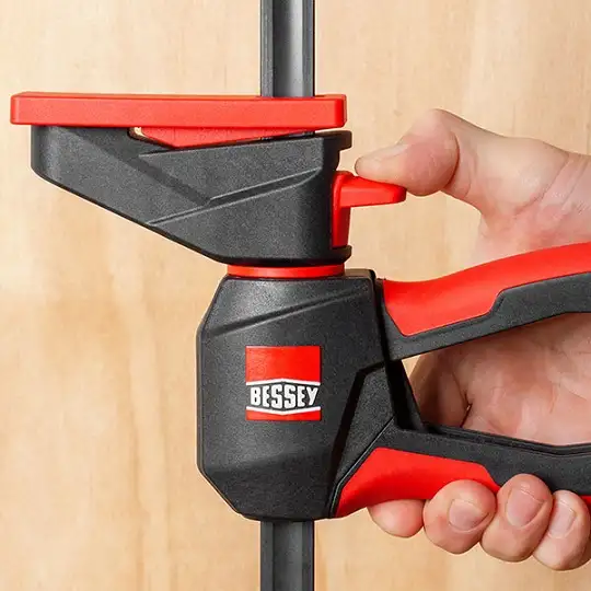 ścisk uniwersalny jednoręczny szybkomocujący z uchwytem obrotowym 300x80mm, 195-465mm, 1400N, Bessey [EZ360-30]