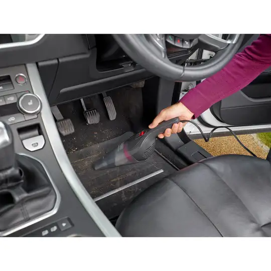 Odkurzacz samochodowy 12V zasilany z gniazda zapalniczki, Black+Decker [NVB12AV-XJ] kabel 5m