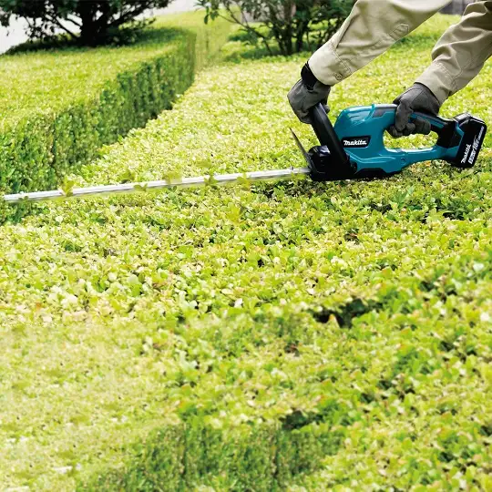akumulatorowe nożyce do żywopłotu 18V, 60cm, Makita [DUH607F001] 3,0Ah, Li-Ion, LXT