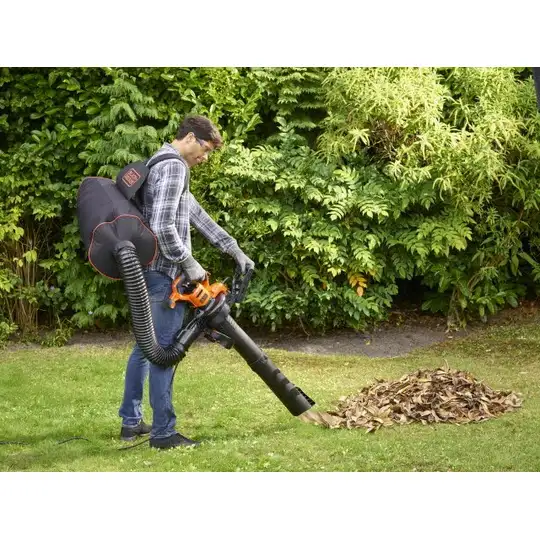 dmuchawa/odkurzacz/rozdrabniarka ogrodowa 3000W Black+Decker [BEBLV301-QS]