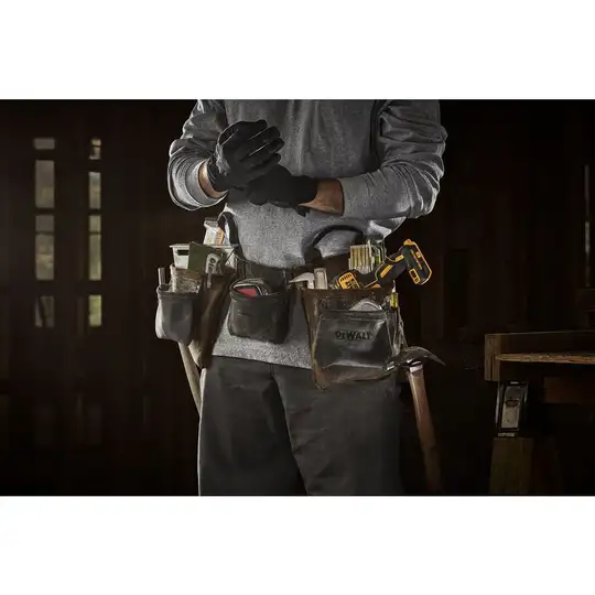 narzędziowy pas skórzany z 2 kaburami na narzędzia i akcesoria firmy DeWalt [DWST50112-1]