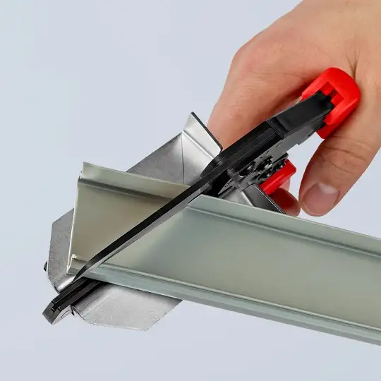 nożyce do korytek kablowych i tworzywa sztucznego, 110mm, KNIPEX [95 02 21]