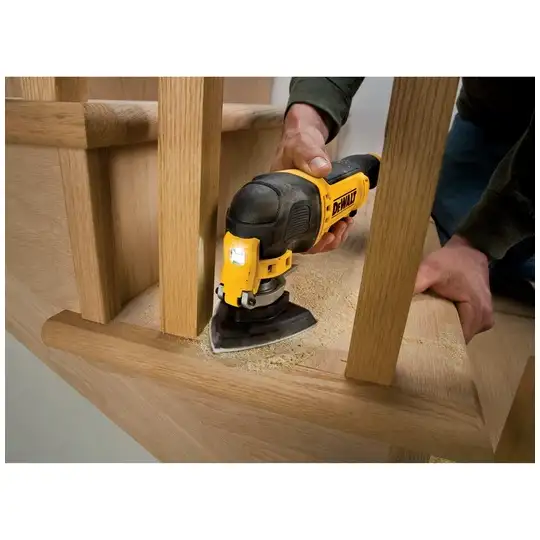 papier szlifierski typu DELTA 93x93x93mm na rzep, 6 otworów, granulacja 60, DeWalt [DT3091-QZ] 10szt.