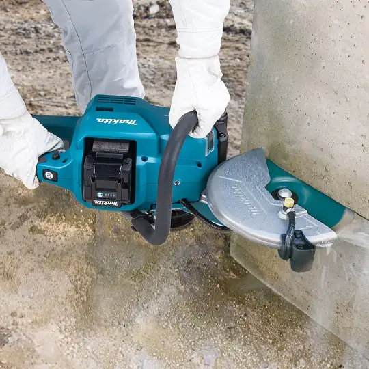 akumulatorowa przecinarka tarczowa 230mm, do cięcia betonu i stali, 40V max, Makita [CE003GZ02] Li-Ion, XGT