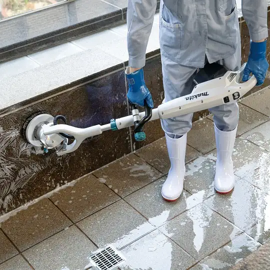 akumulatorowa szorowarka do podłóg, 40V max XGT, Makita [PS001GZ]