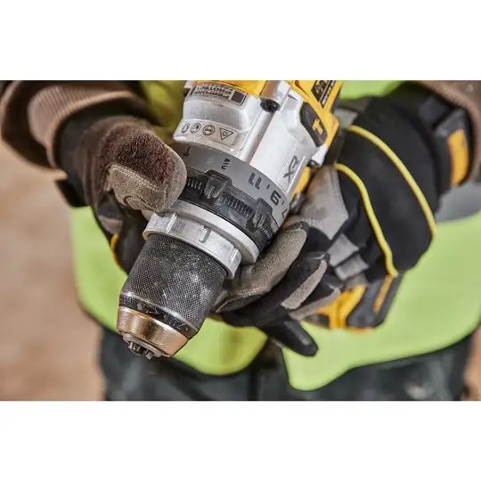 akumulatorowa wiertarko-wkrętarka udarowa 18V XR, DeWalt [DCD1007H2T-QW] 2x5,0Ah, Li-Ion, POWERSTACK