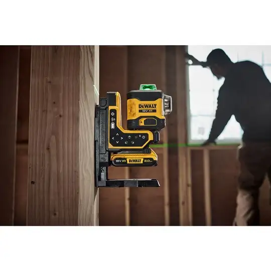 akumulatorowy, samopoziomujący laser 3-wiązkowy 360° z wiązką zieloną do 80m, 18V XR DeWALT [DCLE34035B-XJ] Li-Ion
