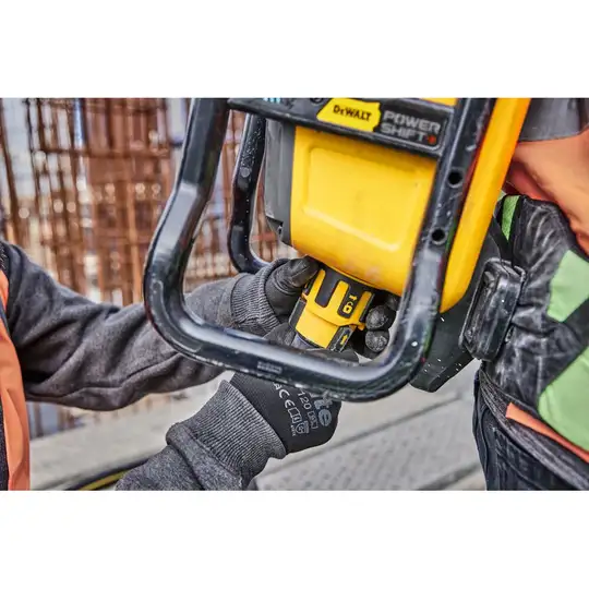 akumulatorowy wibrator plecakowy do betonu, POWERSHIFT, 554 Wh, DeWalt [DCPS310N-XJ]