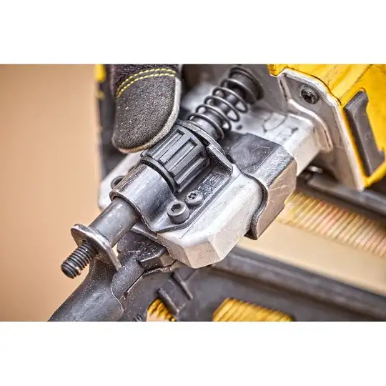 gwoździarka akumulatorowa do gwoździ 50-90mm, 18V XR, DeWalt [DCN930N-XJ] Li-Ion