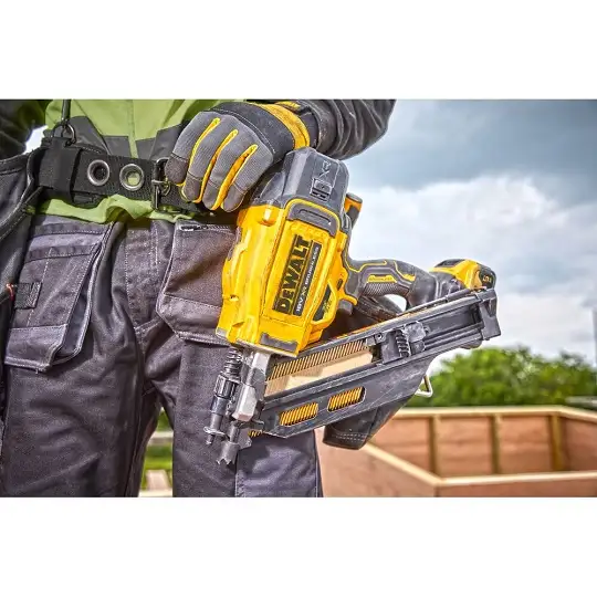 gwoździarka akumulatorowa do gwoździ 50-90mm, 18V XR, DeWalt [DCN930N-XJ] Li-Ion