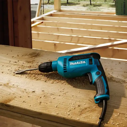 wiertarka elektryczna bez udaru, 630W, Makita [DP4021]