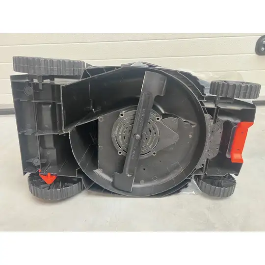OUTLET: Kosiarka elektryczna 42cm z uchwytem EasySteer, 1800W Black+Decker [BEMW481ES-OUTLET]