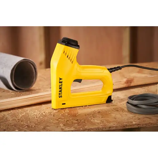 Zszywacz elektryczny na zszywki G i gwoździe J, FATMAX, STANLEY [6-TRE550]