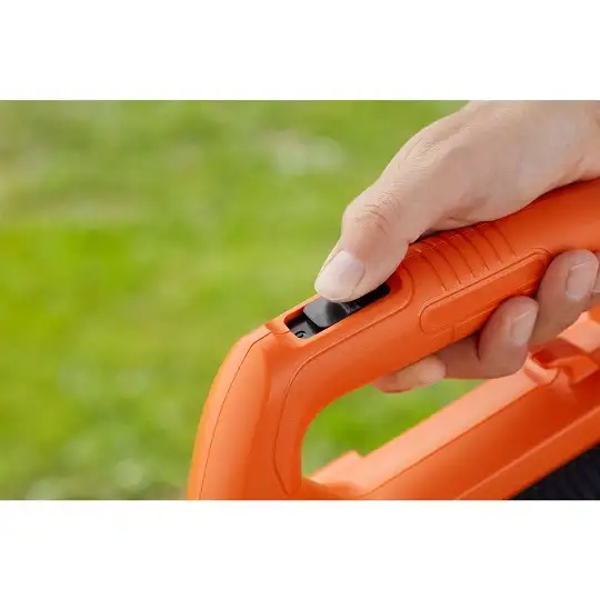akumulatorowa dmuchawa do liści osiowa 18V, Black+Decker [BCBL200L-QW] 2,0Ah