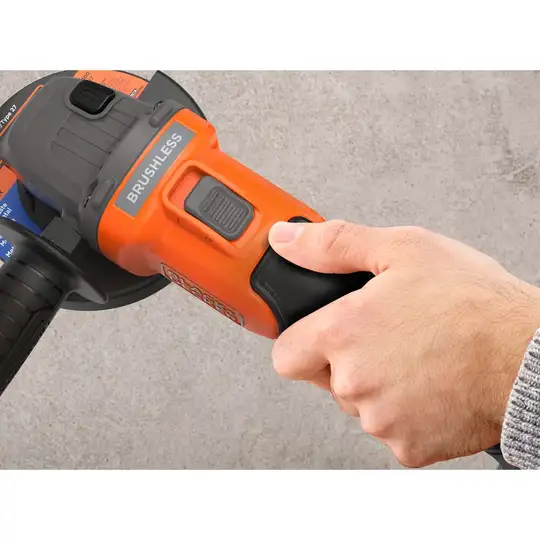 akumulatorowa szlifierka kątowa 115mm, POWERCONNECT 18V, 2x2,0Ah, Black+Decker [BCG6L8D2S-QW] Li-Ion