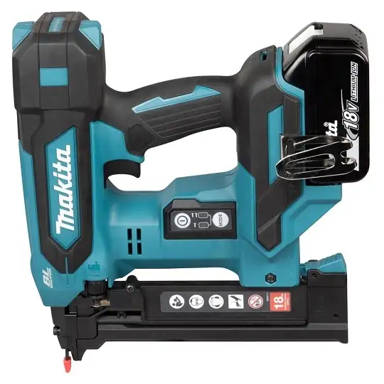 akumulatorowy zszywacz 9,5-38mm, 18V, Makita [DST630RFJ] 2x3,0Ah, LXT