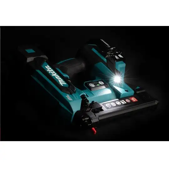 akumulatorowy zszywacz 9,5-38mm, 18V, Makita [DST630RFJ] 2x3,0Ah, LXT