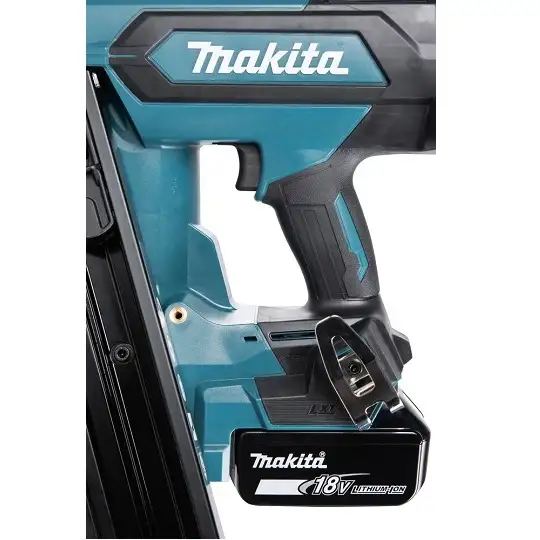 gwoździarka akumulatorowa do gwoździ z łbem okrągłym 50-90mm, 18V, Makita [DBN901RTE] 2x5,0Ah, LXT