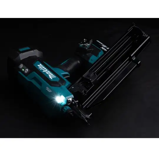 gwoździarka akumulatorowa do gwoździ z łbem okrągłym 50-90mm, 18V, Makita [DBN901ZK] LXT