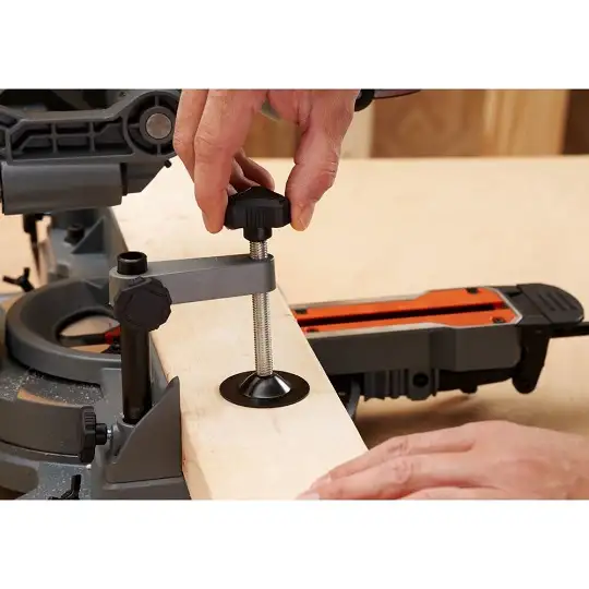 pilarka tarczowa, ukośnica, 216/30mm, 1500W Black+Decker [BES702-QS]